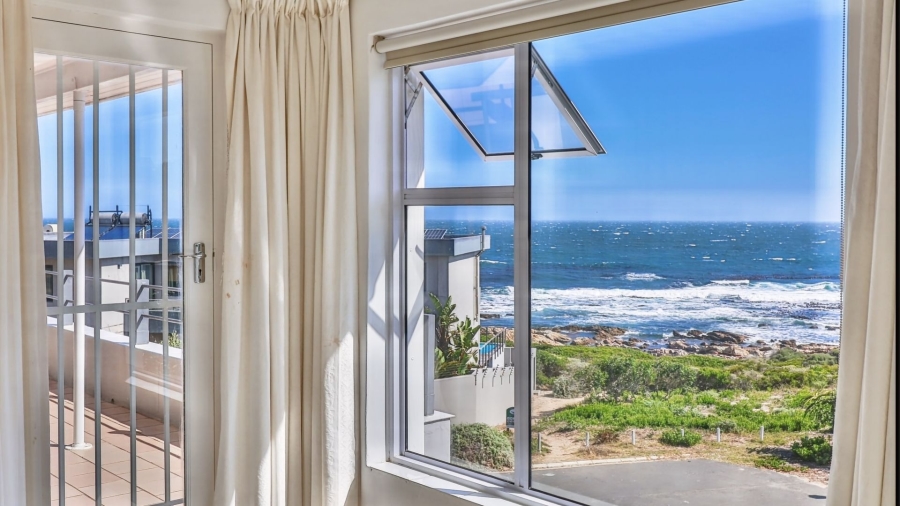 To Let 5 Bedroom Property for Rent in Vermont Western Cape